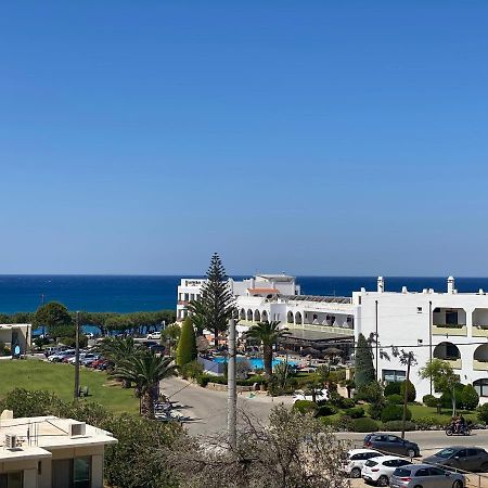 פלאקיאס Zambia Apartments מראה חיצוני תמונה